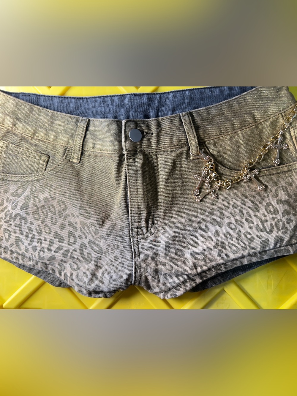 Leopard Print Women's Denim Shorts - Tan - Picture 4 of 9